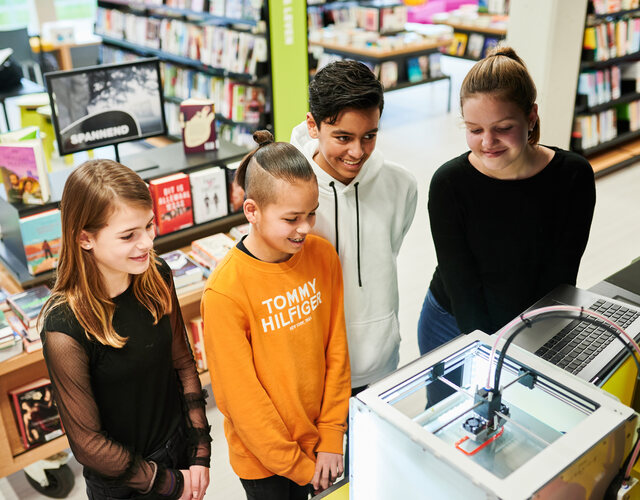 maakplaats bibliotheek hallum 3d printer activiteit kinderen boeken