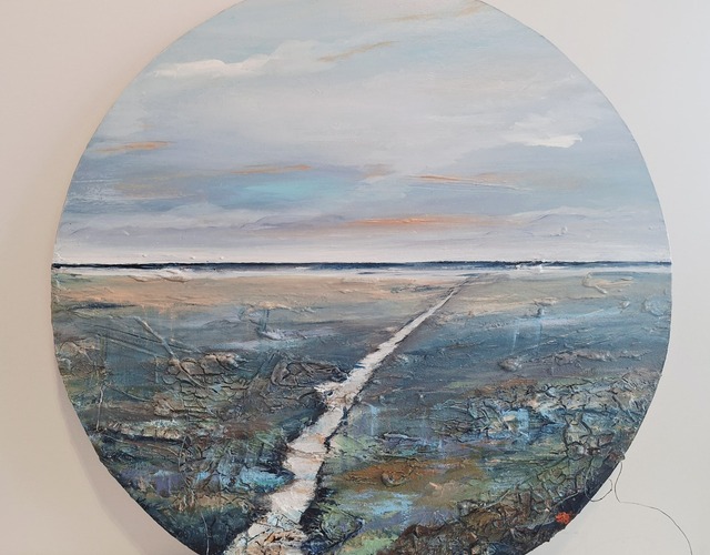 Waddenslenk, slik, schelpjes en touw verwerkt met acrylverf. Foto: Wiep de Wit