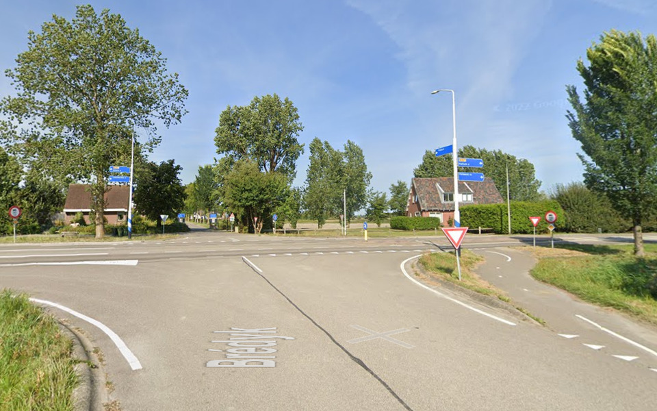 Oversteek Finkum kruispunt bij Finkum in de N357 waarbij erg gevaarlijke situaties zicht voordoen.