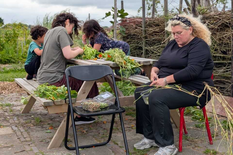 Vanochtend op de dorpstuin met Espen & Vivian ‧ 04-07-2026