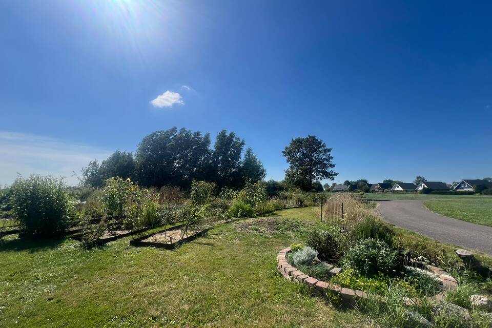 Vanmiddag met Haye op de dorpstuin ‧ 18-08-2026