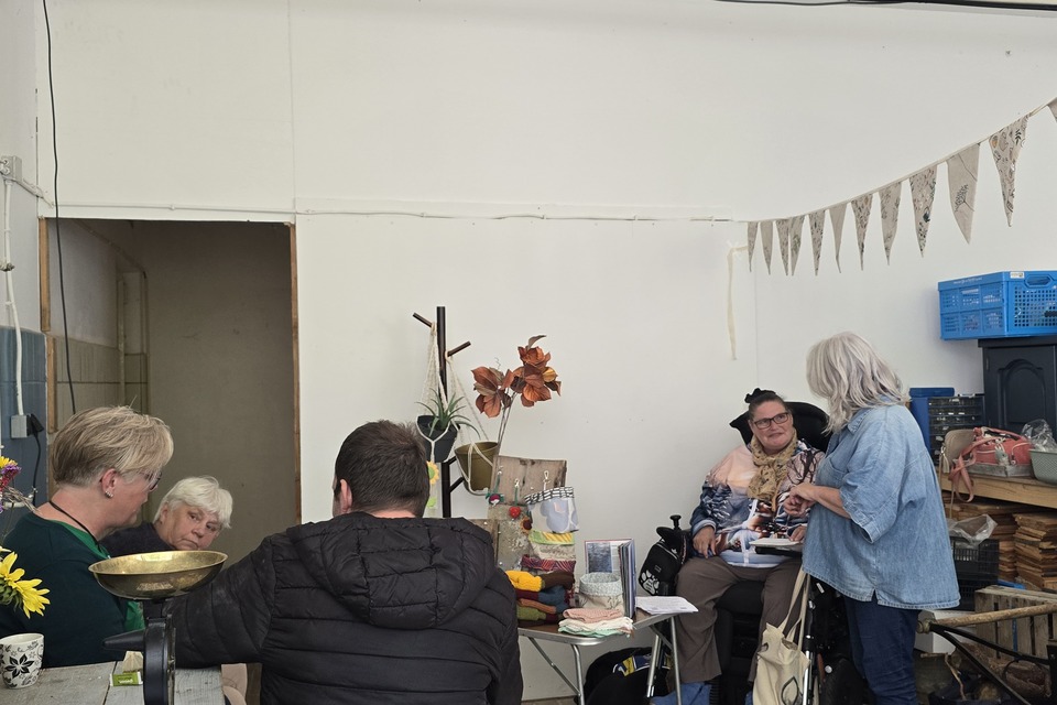 Dorpstuin Hallum was aanwezig op de Oogstmarkt van de Groeifabriek in Marrum op 19-09-2026
