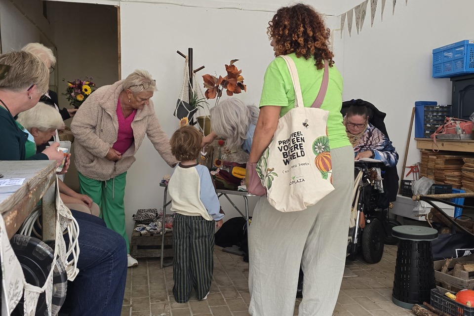 Dorpstuin Hallum was aanwezig op de Oogstmarkt van de Groeifabriek in Marrum op 19-09-2026